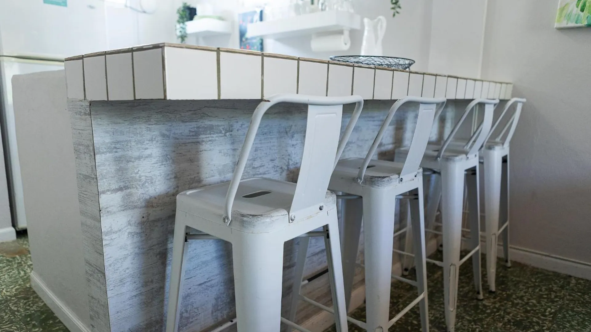 201-Vintage Modern Haven In The City, Near The Beach With Free Parking 圣胡安 0*,